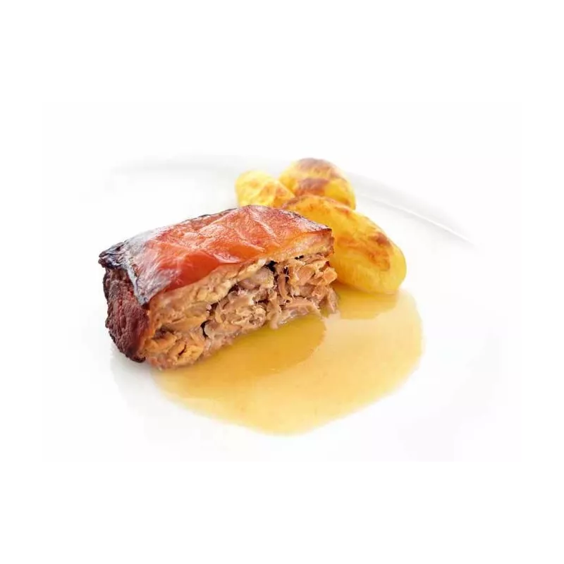 Lingote de cochinillo deshuesado con patatas parisinas